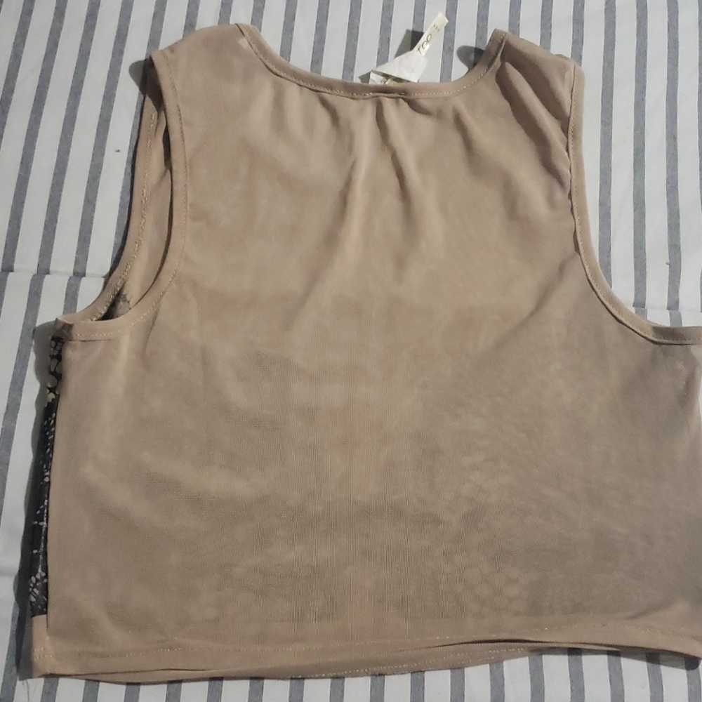 Crop top - Picture 2 of 2